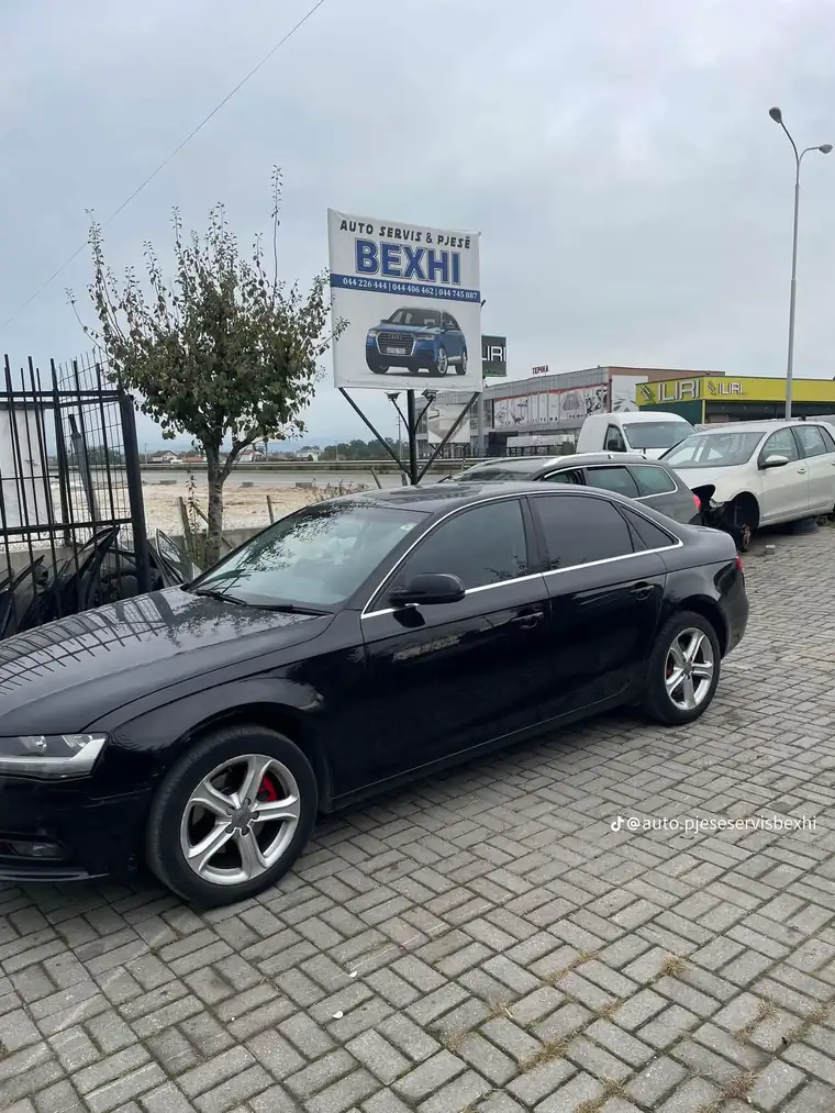 Audi A4 i zi anash para servisit